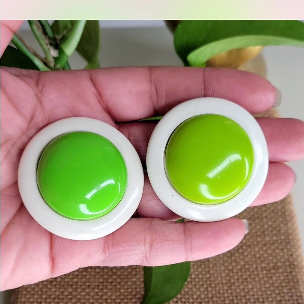 Vintage Green and White Clip-On Earrings